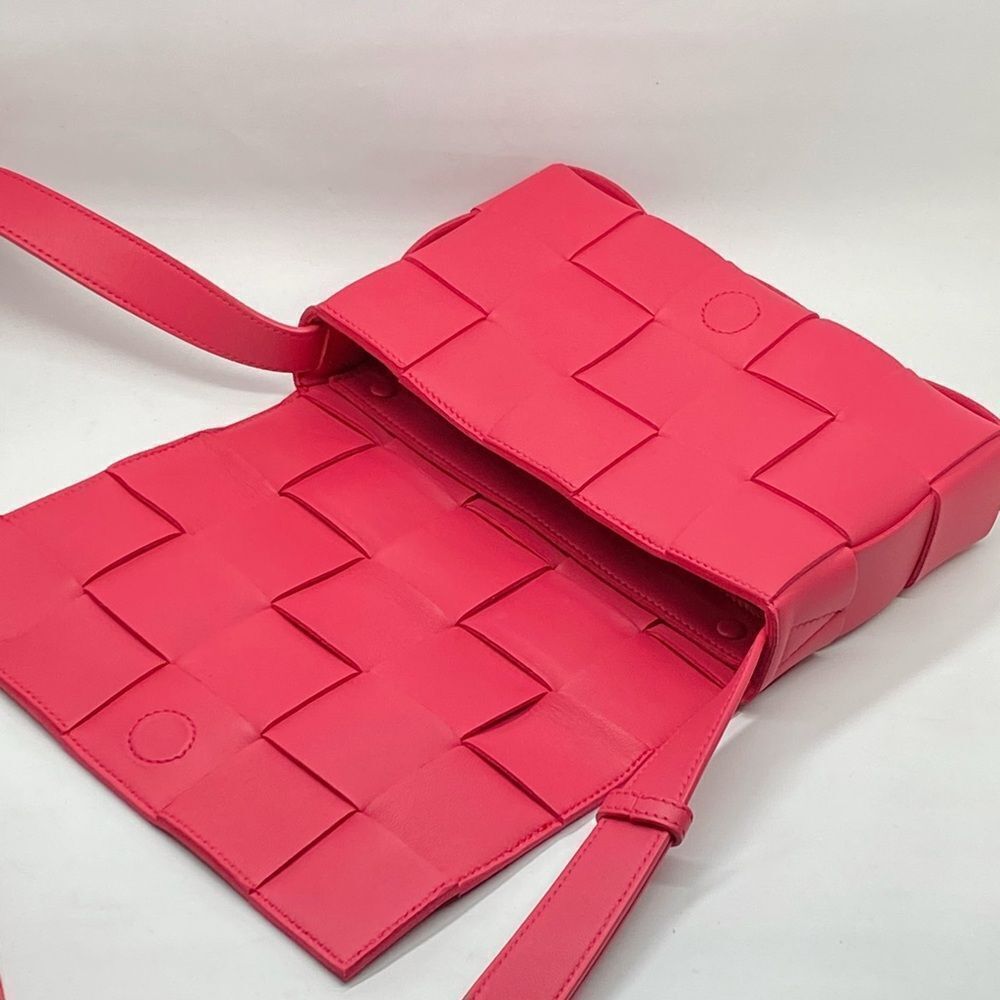 Bottega Veneta The Cassette Intreccio Leather Crossbody Bag - Picture 8 of 12